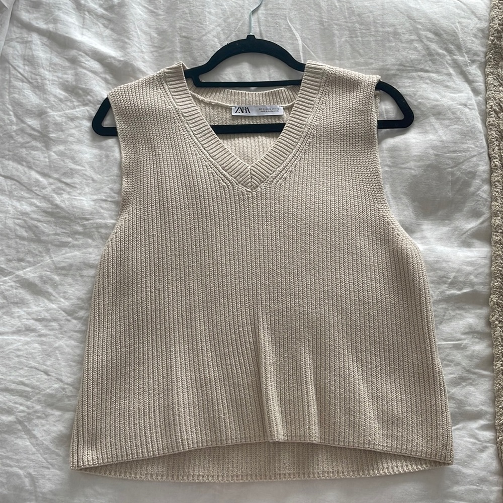 Zara cream sweater vest
